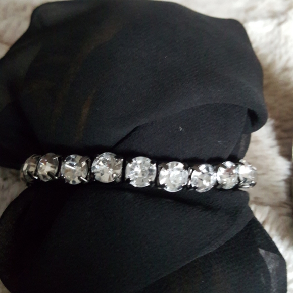 Bling bundle! 💖💎 - Picture 2 of 6